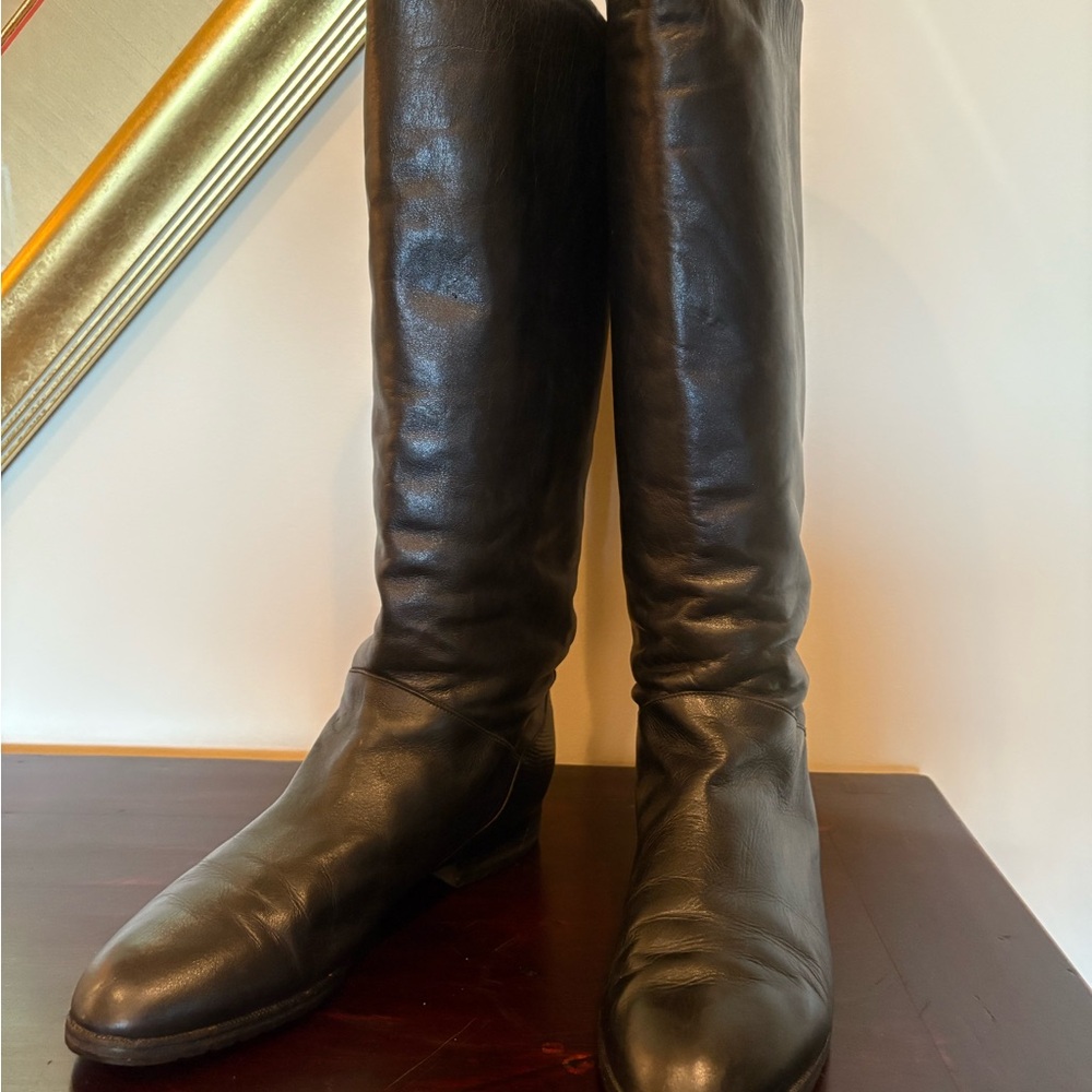 Bally Black Leather Boots 9 EUC